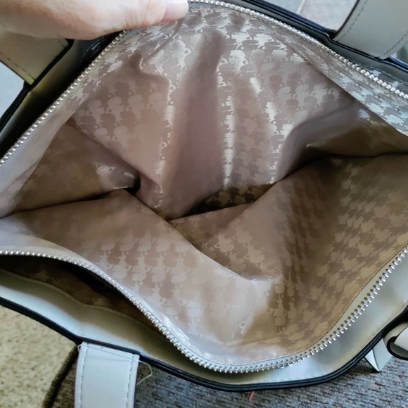 Karl Lagerfeld Paris Tote off white bow double handle faux leather bucket bag​ - Picture 8 of 10